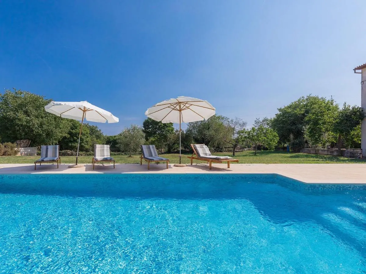 Holiday Home Lancin - Rca452 By Interhome Marcana